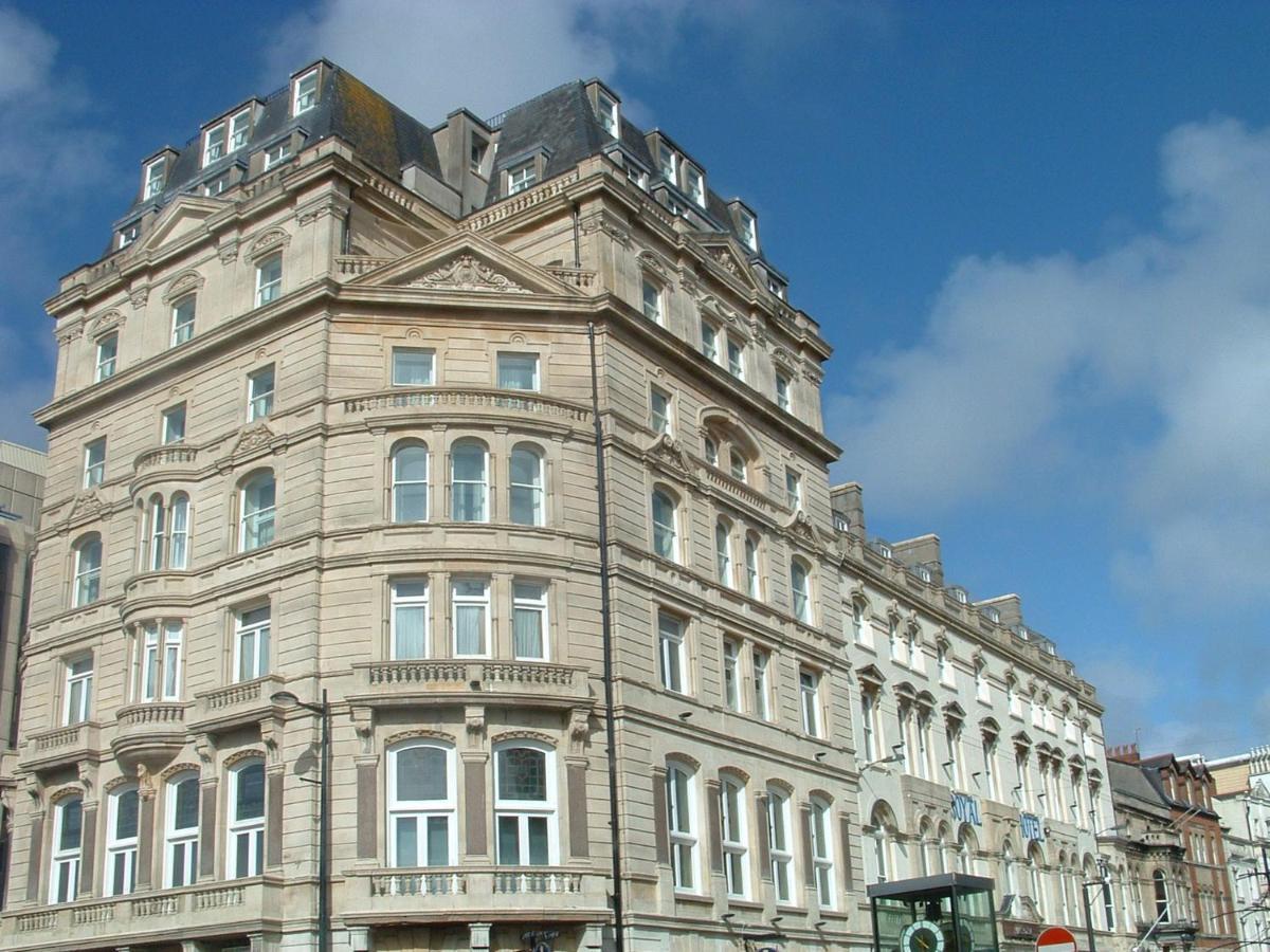 The Royal Hotel Cardiff Esterno foto